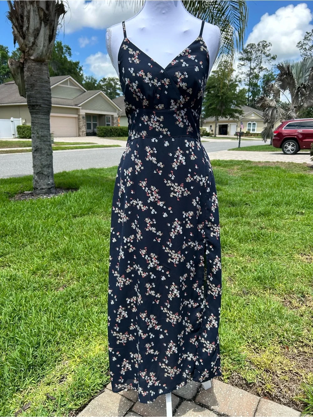 NWOT🌸Abercrombie & Fitch Black Floral Maxi Slip Dress